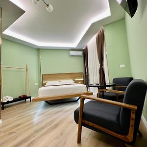 Kamer met een Queen Size Bed